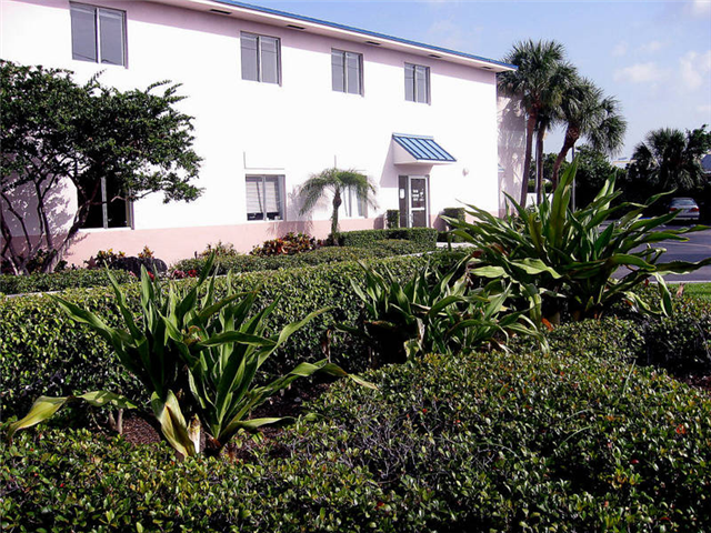 LAL Fort Lauderdale - school building